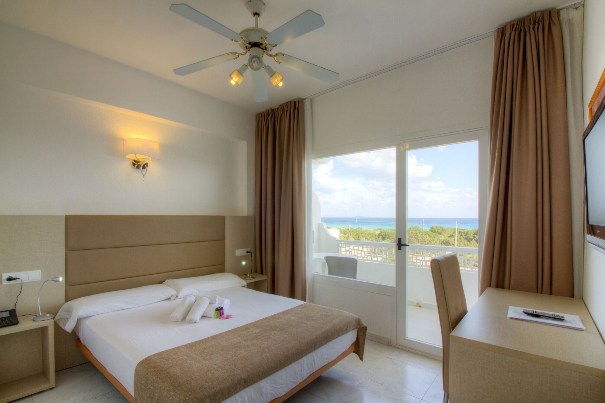 Hotel Lago Playa I เอสปุญอลส์ ภายนอก รูปภาพ
